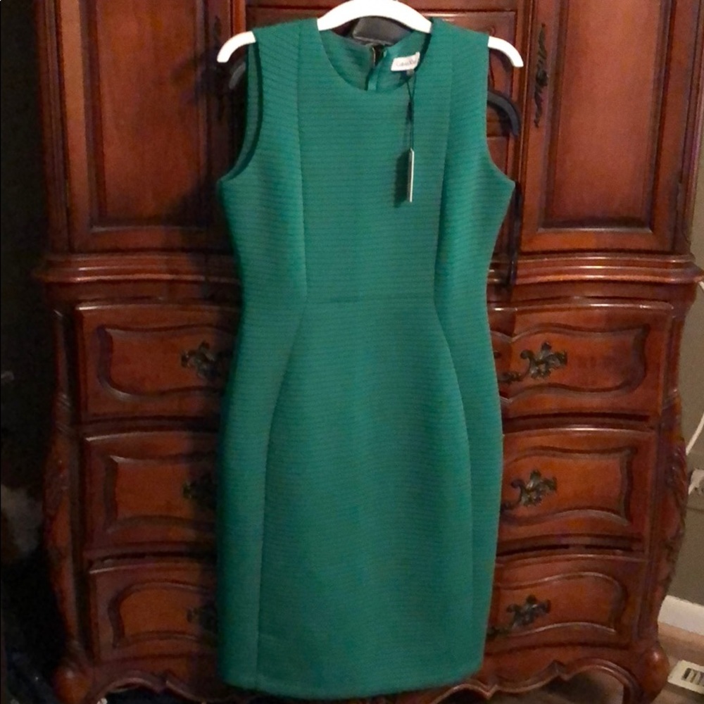 NWT Fitted Green Calvin Klein Cocktail Dress